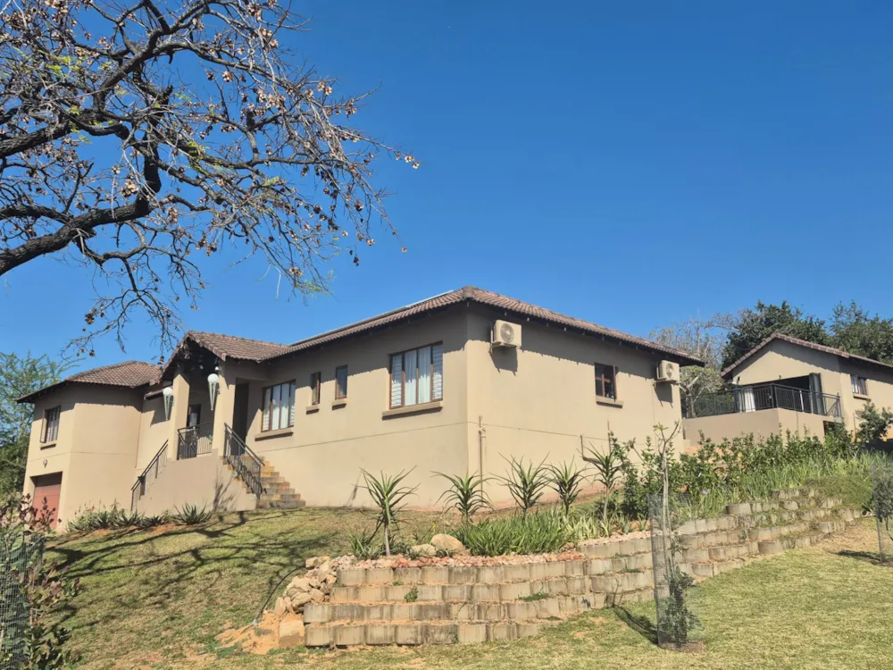 Double-storey house for sale in Ntulo Wildlife Estate - 1NS1741811 Double-storey house for sale in Ntulo Wildlife Estate - 1NS1741811