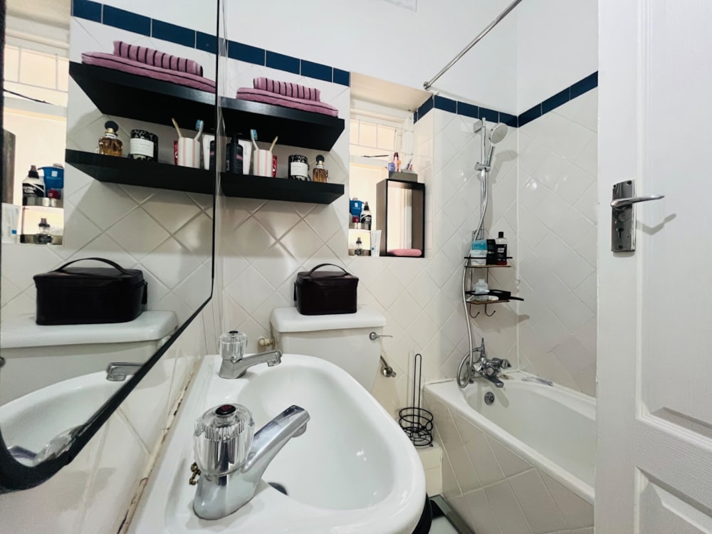 Apartment to rent in Sea Point - ASL1741870