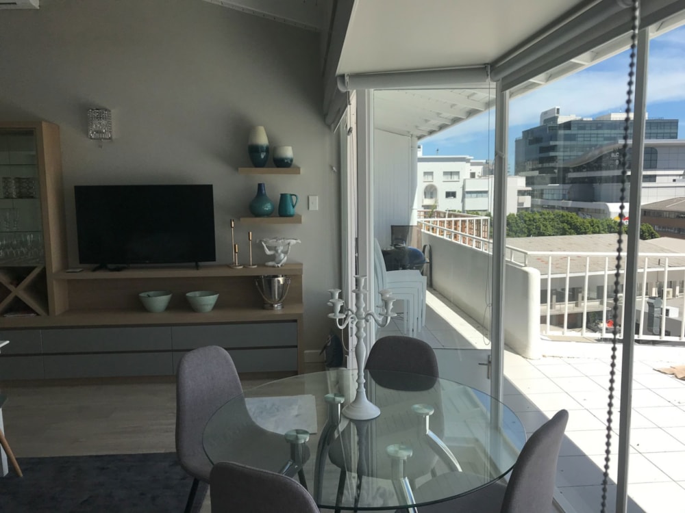 Apartment to rent in Sea Point - ASL1742195