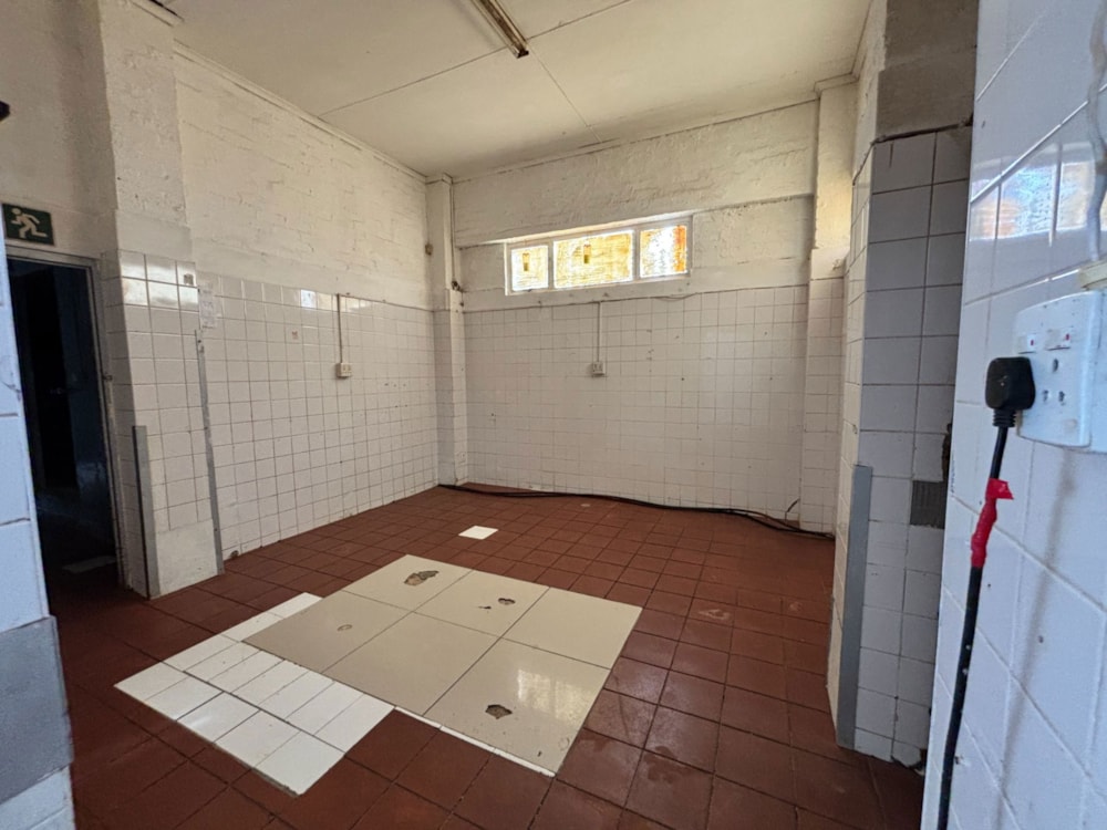 Commercial Building to rent in East Bank - 1PF1742145 Commercial Building to rent in East Bank - 1PF1742145
