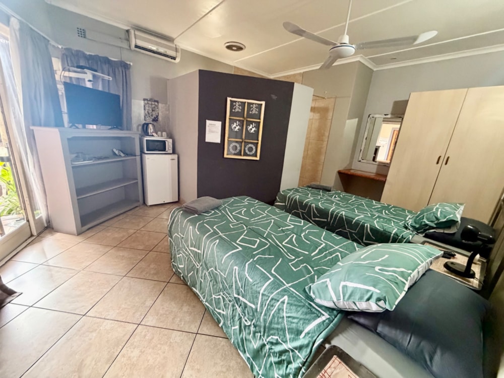 Bachelor apartment to rent in Bo Dorp - 1RU1741917