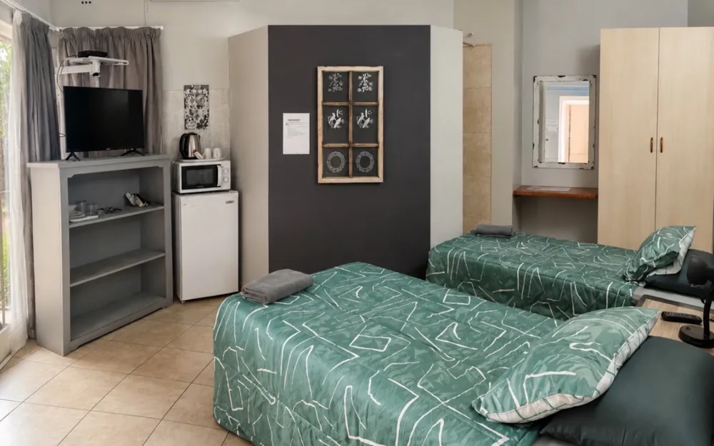 Bachelor apartment to rent in Bo Dorp - 1RU1741917