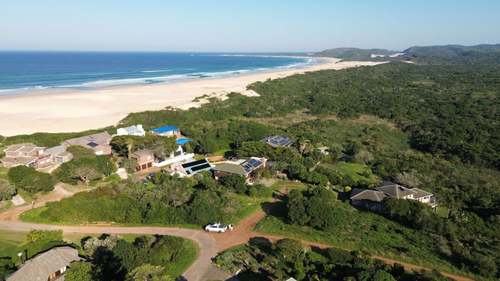 Double-storey house for sale in Oyster Bay, Eastern Cape - 1SA1741912 Double-storey house for sale in Oyster Bay, Eastern Cape - 1SA1741912