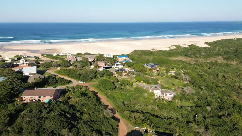 Double-storey house for sale in Oyster Bay, Eastern Cape - 1SA1741912 Double-storey house for sale in Oyster Bay, Eastern Cape - 1SA1741912