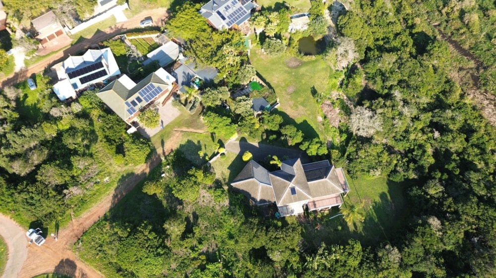 Double-storey house for sale in Oyster Bay, Eastern Cape - 1SA1741912 Double-storey house for sale in Oyster Bay, Eastern Cape - 1SA1741912