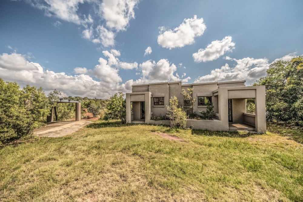House for sale in Witbank Rural (eMalahleni Rural)  - 1WD1741977