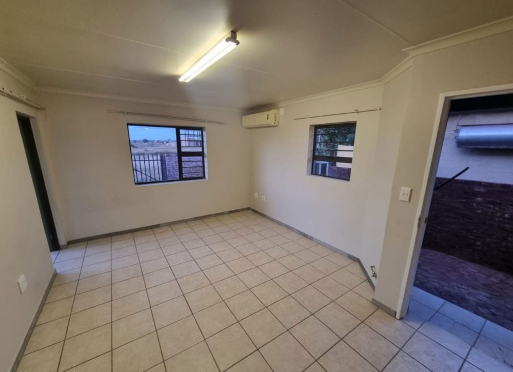 House to rent in Kathu - 1RN1742010