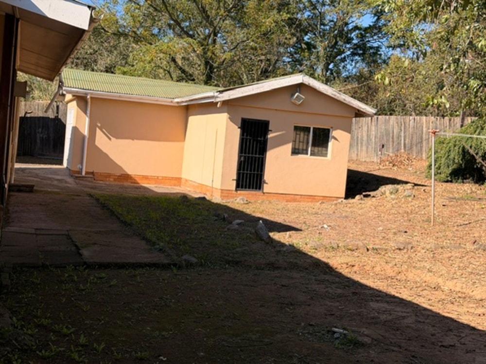 Commercial office to rent in Mthatha Central - 1MH1742040