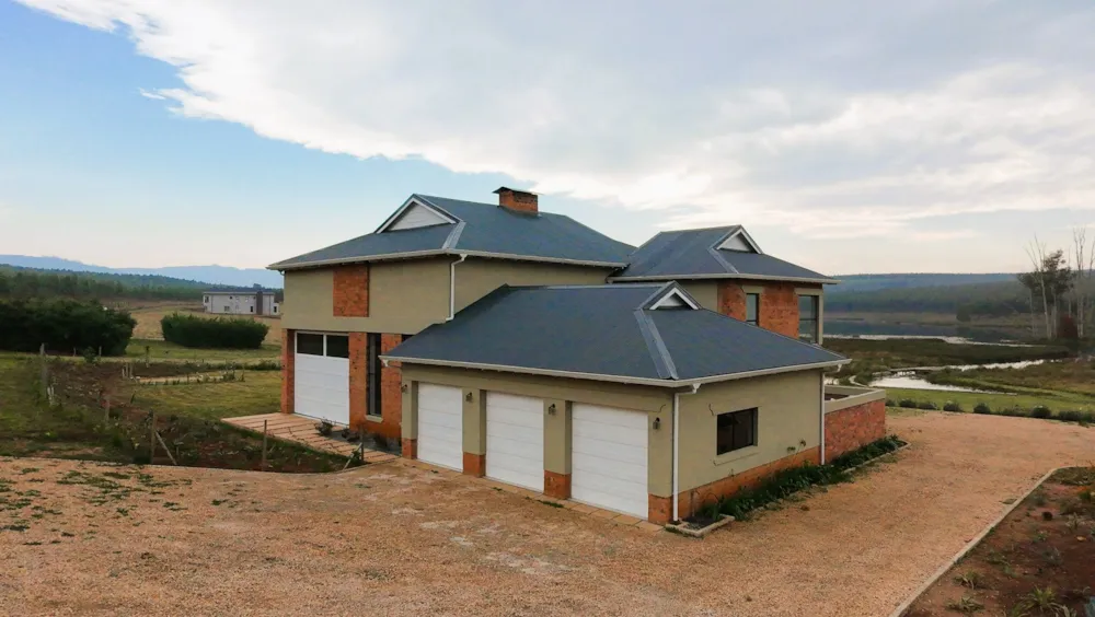 Double-storey house for sale in Albert Falls - 1PM1742077