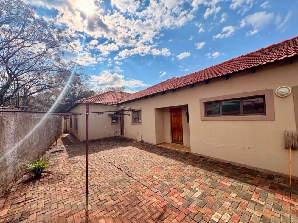 House for sale in Mooivallei Park - 1PCH1742075 House for sale in Mooivallei Park - 1PCH1742075