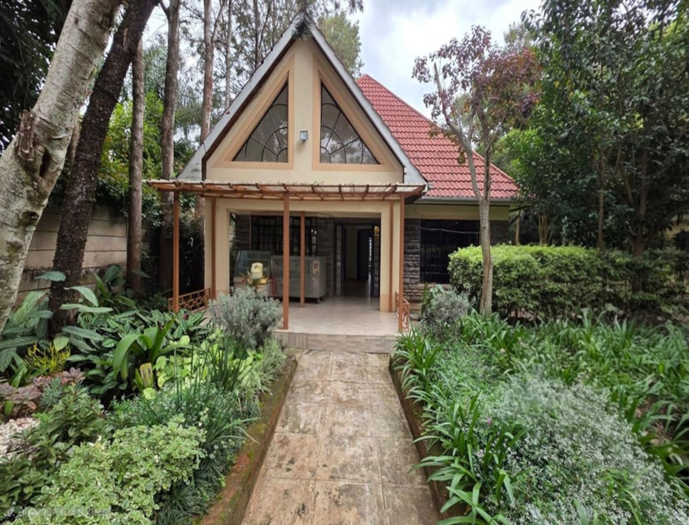 Cottage to rent in Karen, Kenya - 3KE1742947 Cottage to rent in Karen, Kenya - 3KE1742947