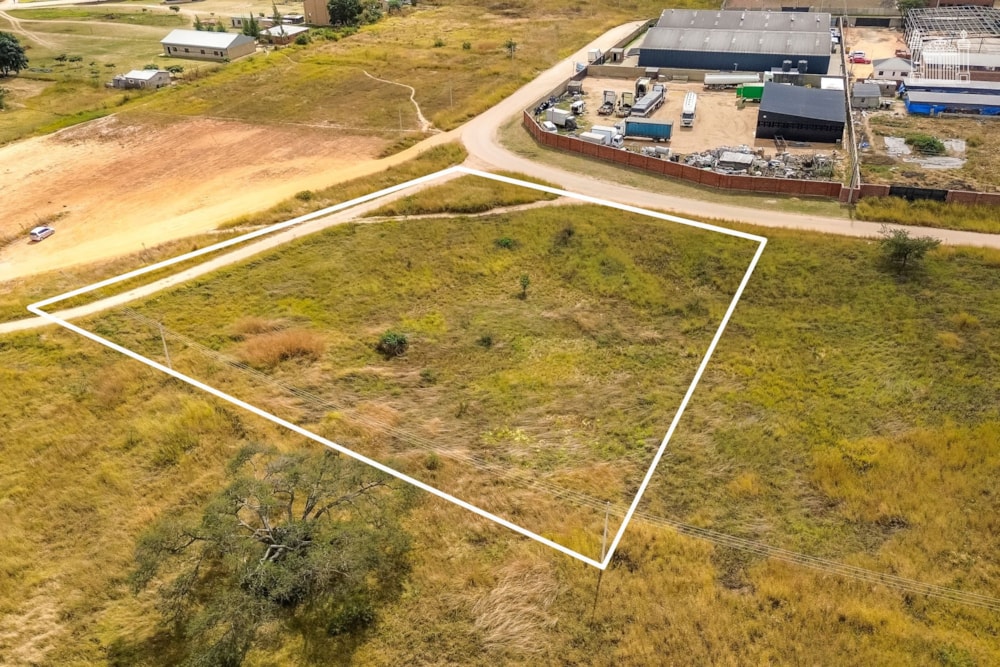 Commercial vacant land for sale in Ruwa, Zimbabwe - 3ZB1742127