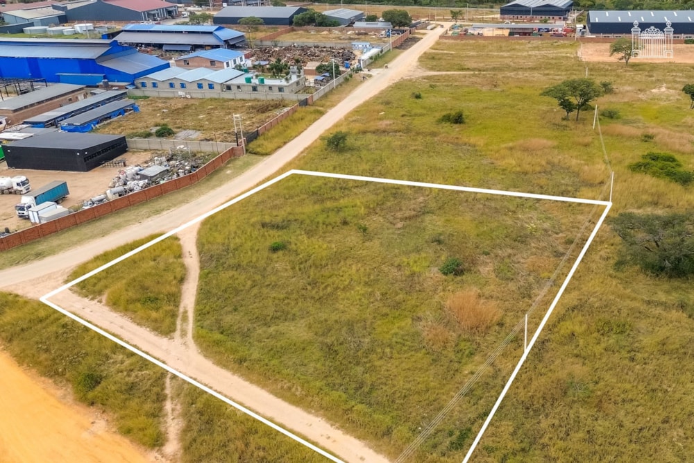 Commercial vacant land for sale in Ruwa, Zimbabwe - 3ZB1742127