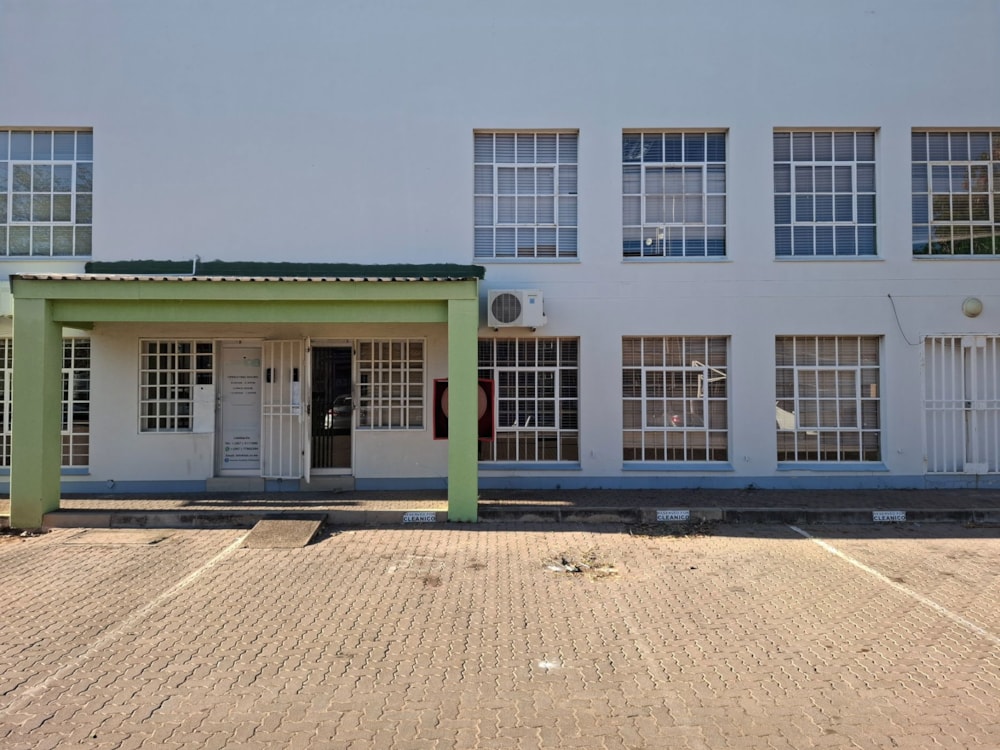 Commercial office for sale in Commerce Park, Botswana - 3BO1742142