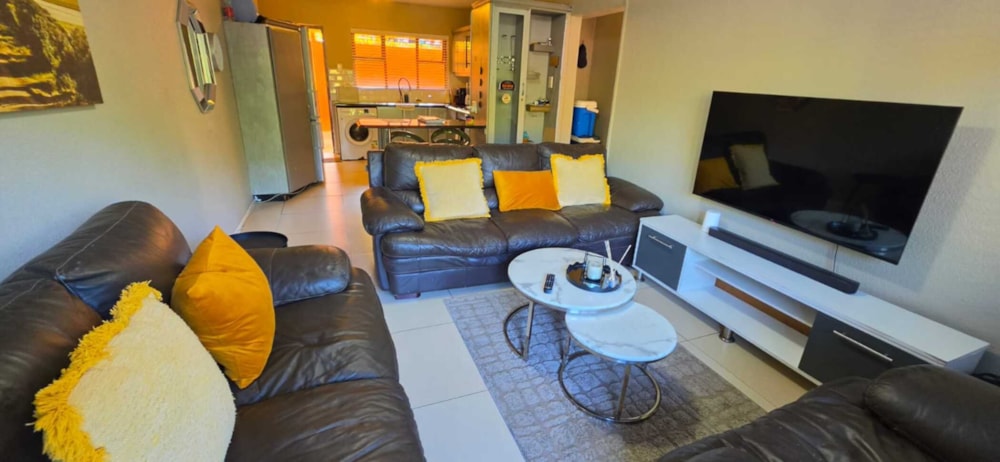 Apartment for sale in Montclair, KwaZulu-Natal - 1WB1742287