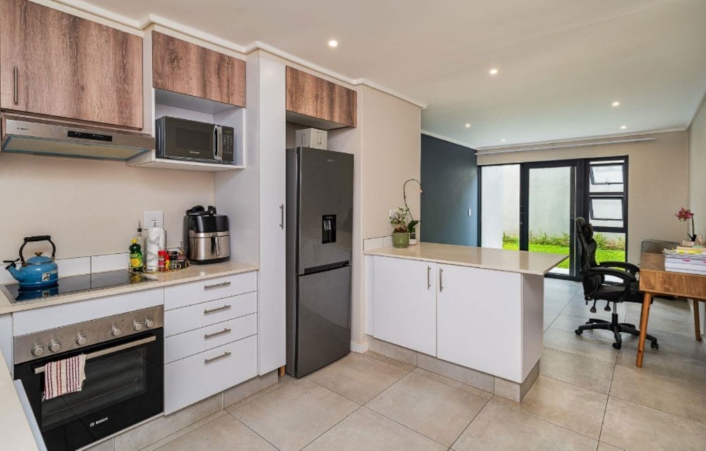 Apartment for sale in Waterfall, Upper Highway - 1KF1742286 Apartment for sale in Waterfall, Upper Highway - 1KF1742286
