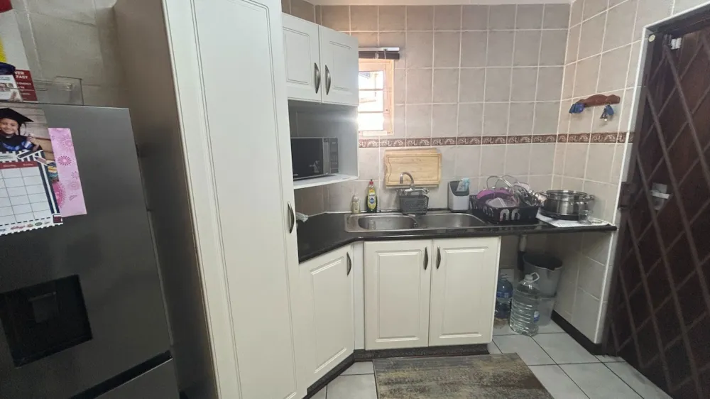 Townhouse let in Birdswood - 1RY1742194