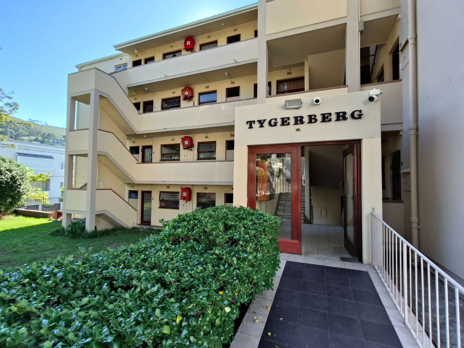 Apartment to rent in Tamboerskloof - CBL1742252