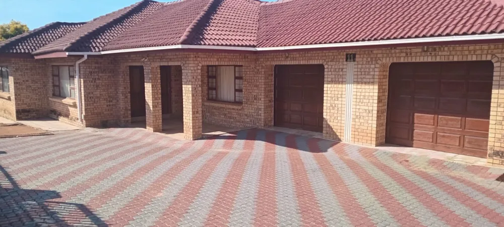 Security estate home for sale in White River Ext 49 - 1WR1742256