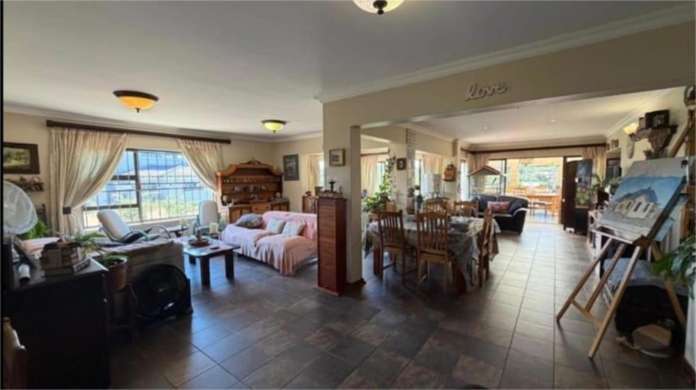 Double-storey house for sale in Deneysville - 1VT1742257 Double-storey house for sale in Deneysville - 1VT1742257