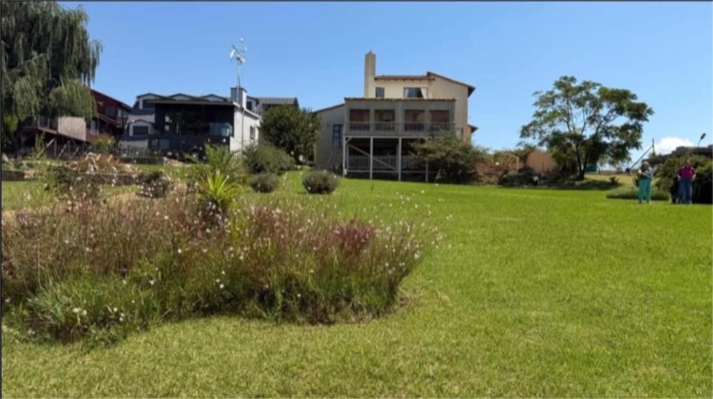 Double-storey house for sale in Deneysville - 1VT1742257 Double-storey house for sale in Deneysville - 1VT1742257