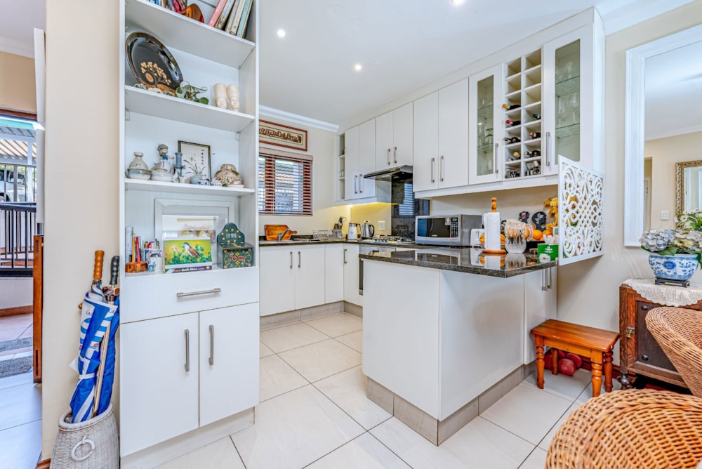 Garden apartment for sale in Hillcrest, Upper Highway - 1KF1742518