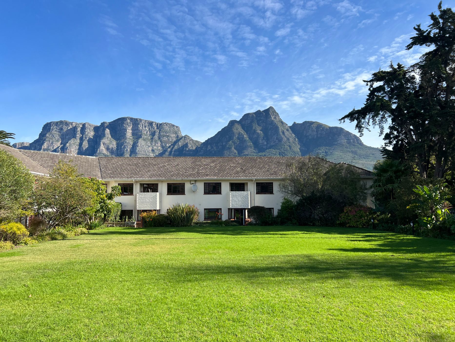 Apartment to rent in Rondebosch - RBL1742274