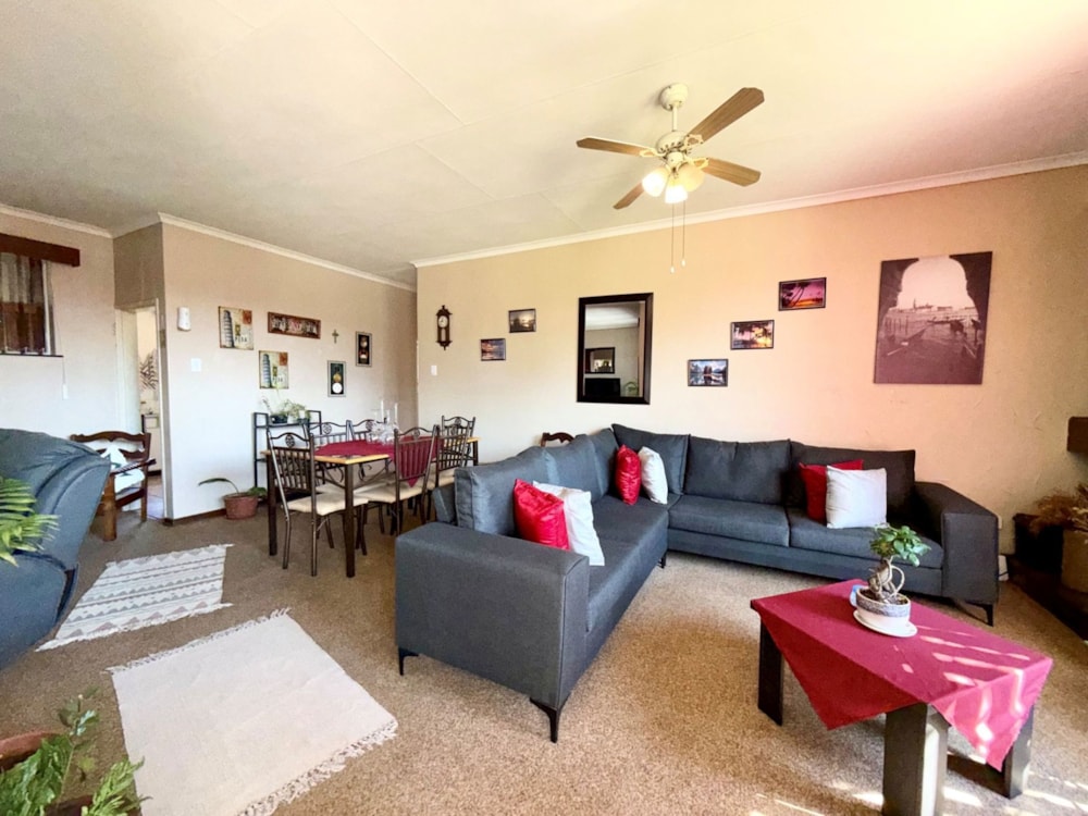 House for sale in John Vorster Park - 1EM1742276 House for sale in John Vorster Park - 1EM1742276
