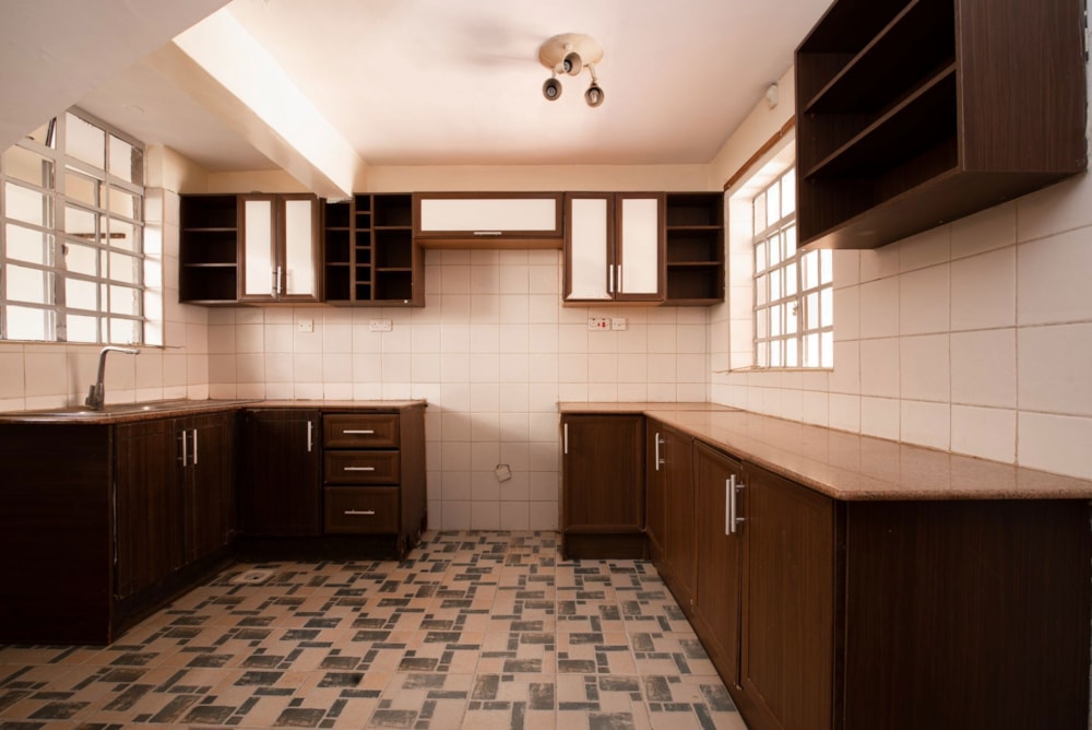 Double-storey house to rent in Kileleshwa, Kenya - 3KE1742362 Double-storey house to rent in Kileleshwa, Kenya - 3KE1742362
