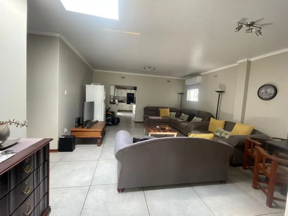 Single-storey house to rent in Vryburg - 1RN1742451