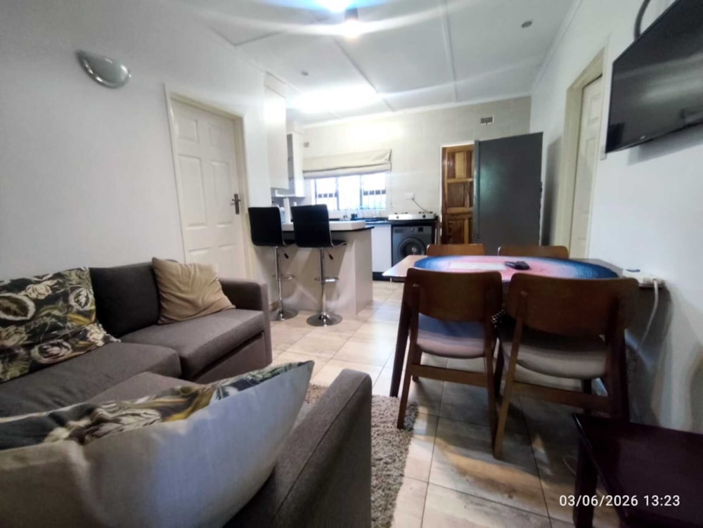 Cottage to rent in Strathaven, Zimbabwe - 3ZB1742369 Cottage to rent in Strathaven, Zimbabwe - 3ZB1742369