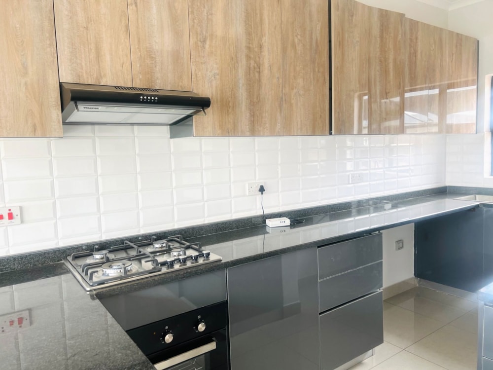 Townhouse to rent in Broadhurst, Botswana - 3BO1742353