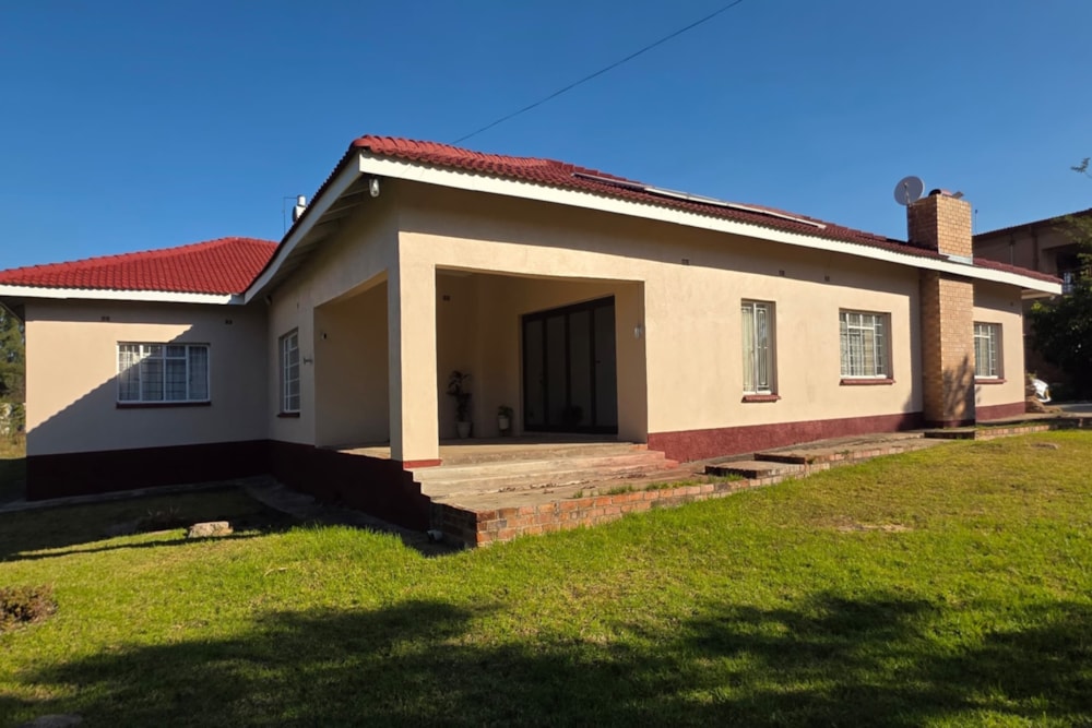 House for sale in Burnside, Bulawayo, Zimbabwe - 3ZB1742432 House for sale in Burnside, Bulawayo, Zimbabwe - 3ZB1742432