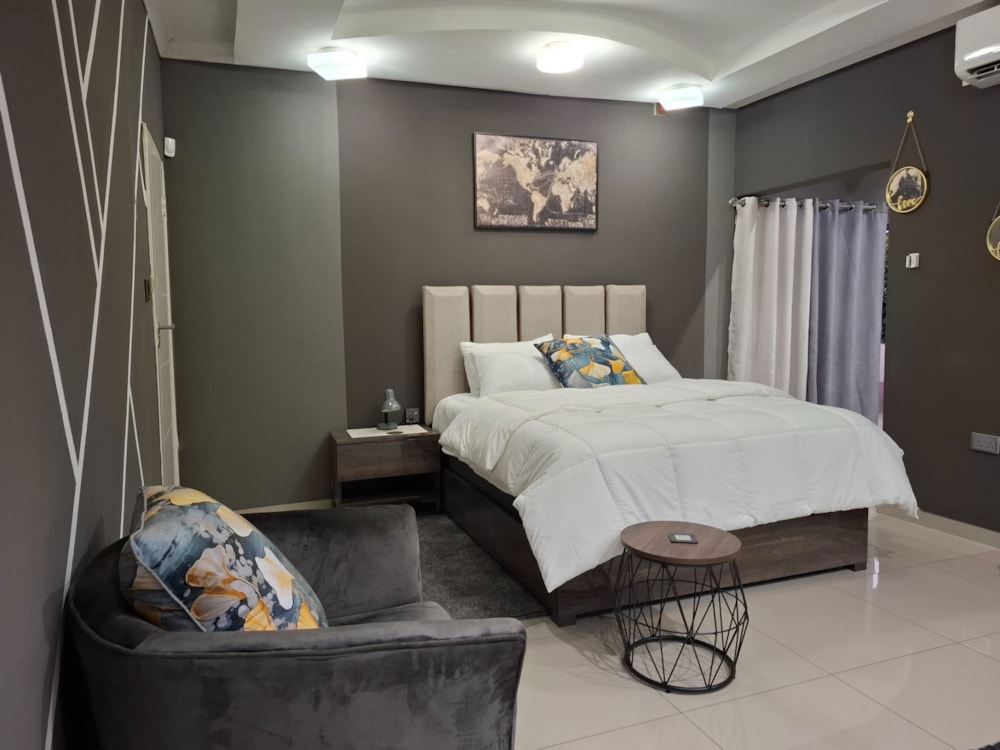 House to rent in Block 5, Botswana - 3BO1742884