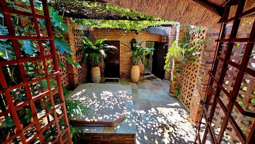 Single-storey house for sale in Victoria Falls, Zimbabwe - 3ZB1744007