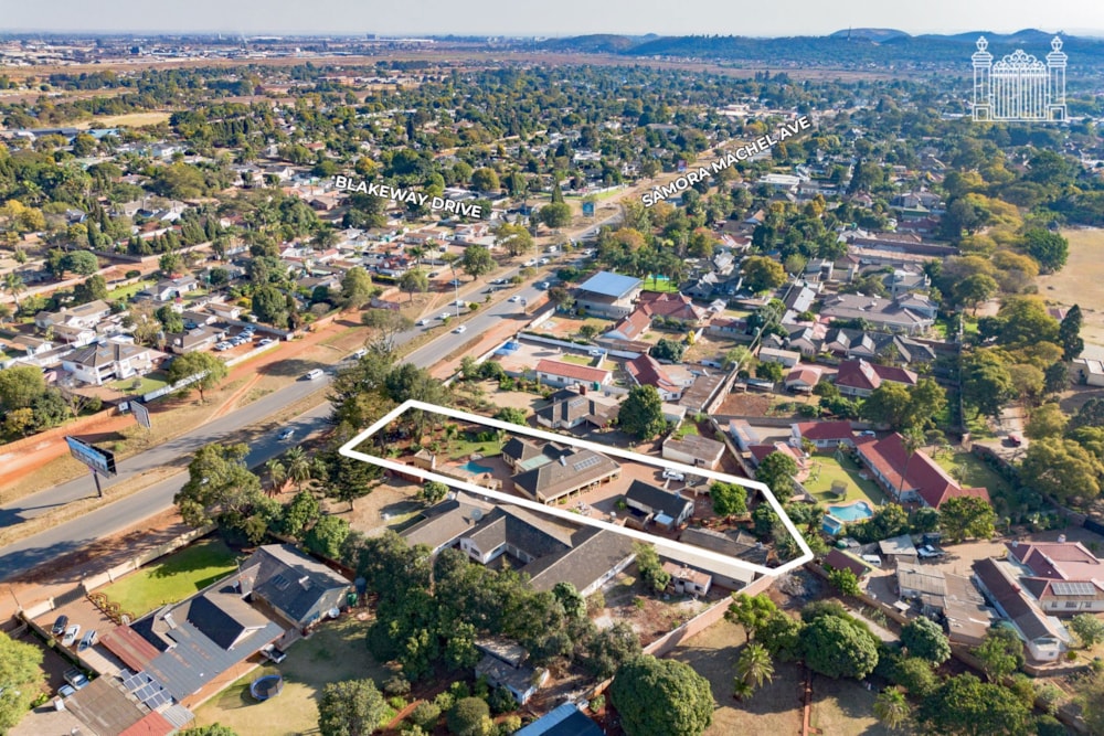 House for sale in Belvedere, Zimbabwe - 3ZB1743440 House for sale in Belvedere, Zimbabwe - 3ZB1743440