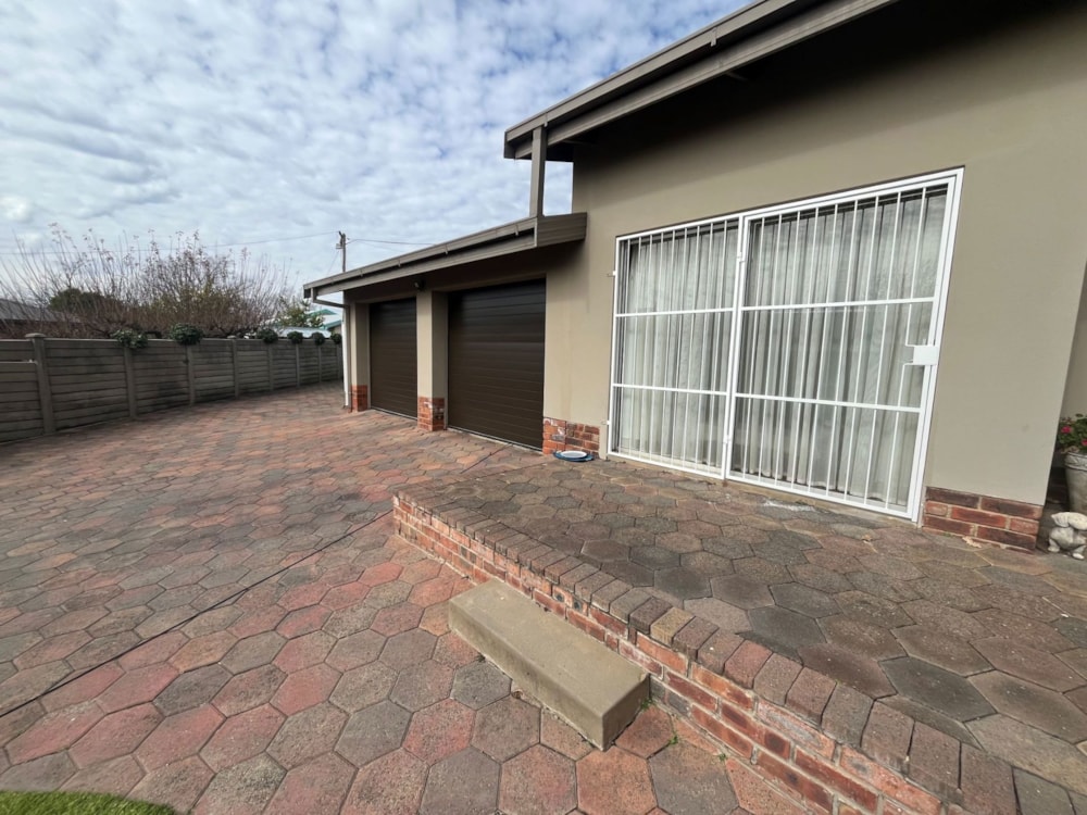 House for sale in Morelig - 1BTH1742576