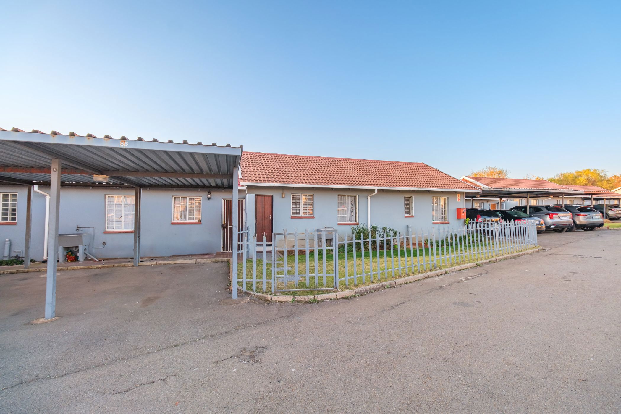 Townhouse for sale in Roodepoort West - RAN1742555