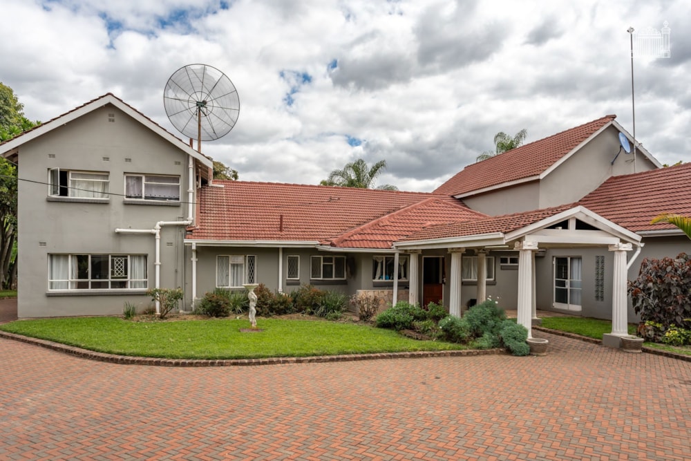 House for sale in Greengrove, Zimbabwe - 3ZB1742560 House for sale in Greengrove, Zimbabwe - 3ZB1742560