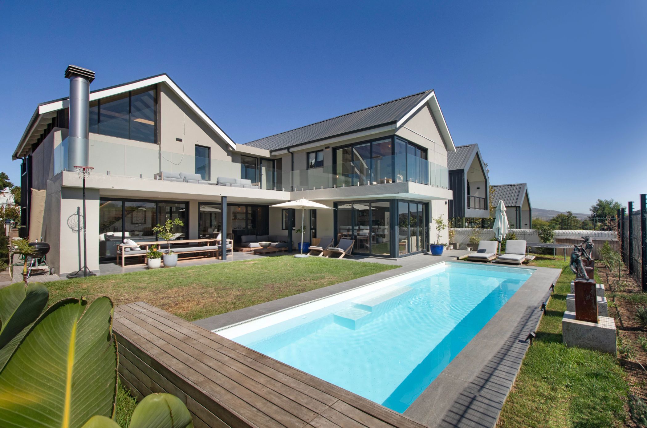 House to rent in Paradyskloof - STL1742582