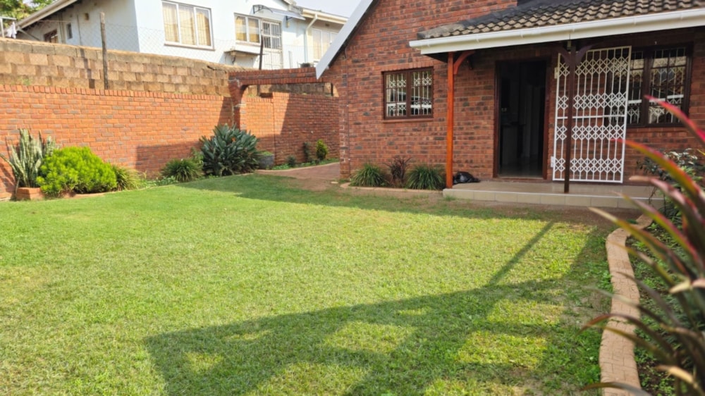 House for sale in Phoenix, KwaZulu-Natal - 1ND1743118 House for sale in Phoenix, KwaZulu-Natal - 1ND1743118