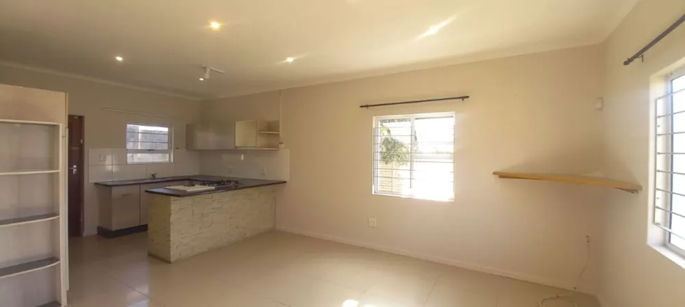 House let in Nahoon - 1EZ1742621 House let in Nahoon - 1EZ1742621