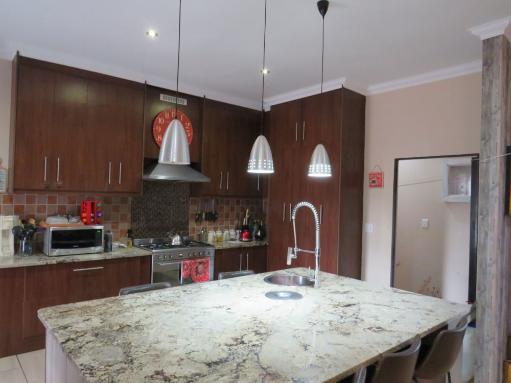 House for sale in Ellisras (Lephalale) - 1ER1742761 House for sale in Ellisras (Lephalale) - 1ER1742761