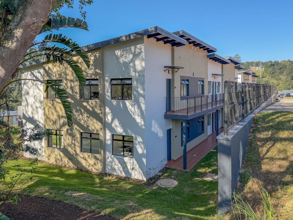 Apartment for sale in Waterfall, Upper Highway - 1KF1742647