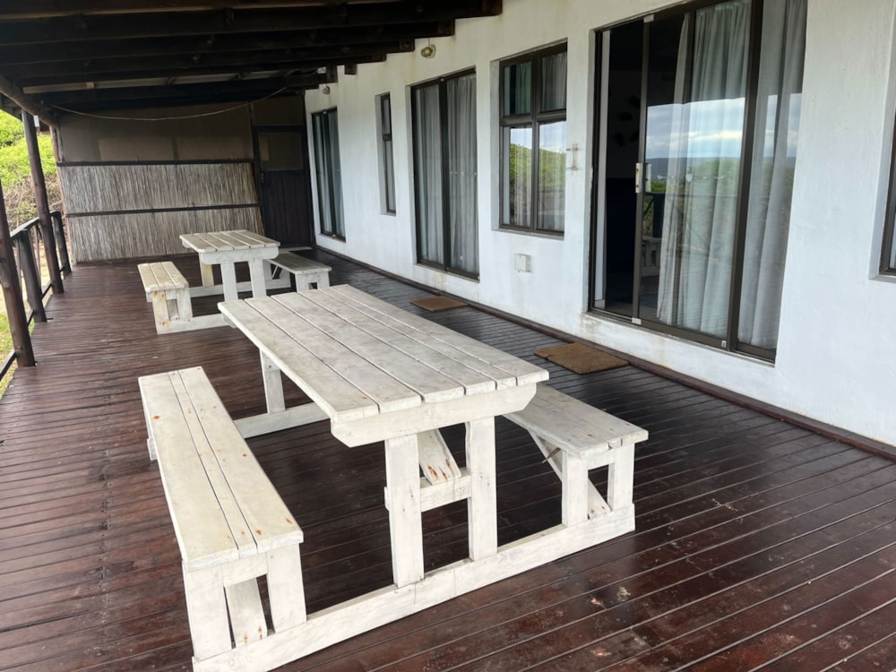 Beach resort for sale in Praia de Zavora, Mozambique - 3MQ1742712