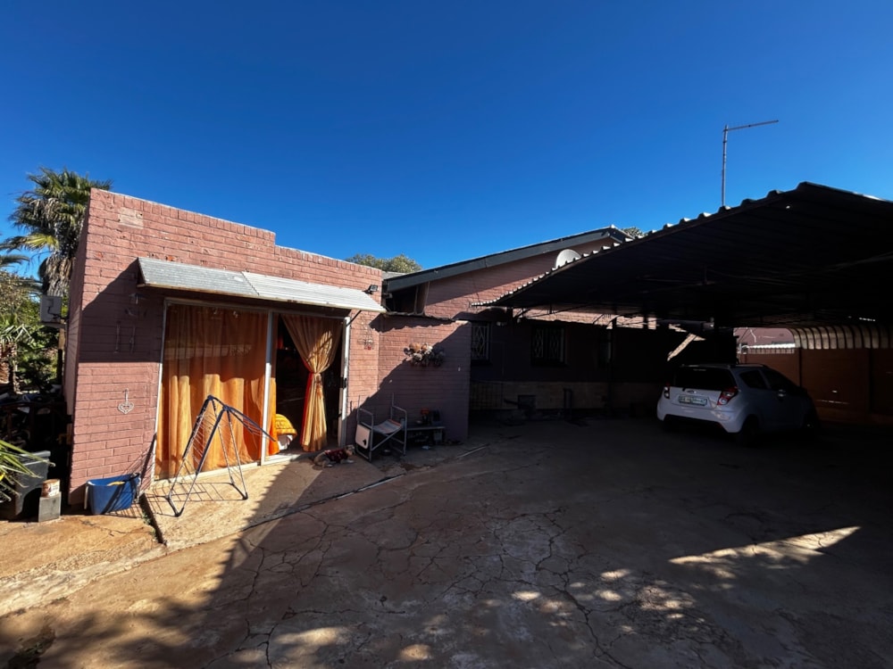 House for sale in Barkly West - 1KJ1742704 House for sale in Barkly West - 1KJ1742704