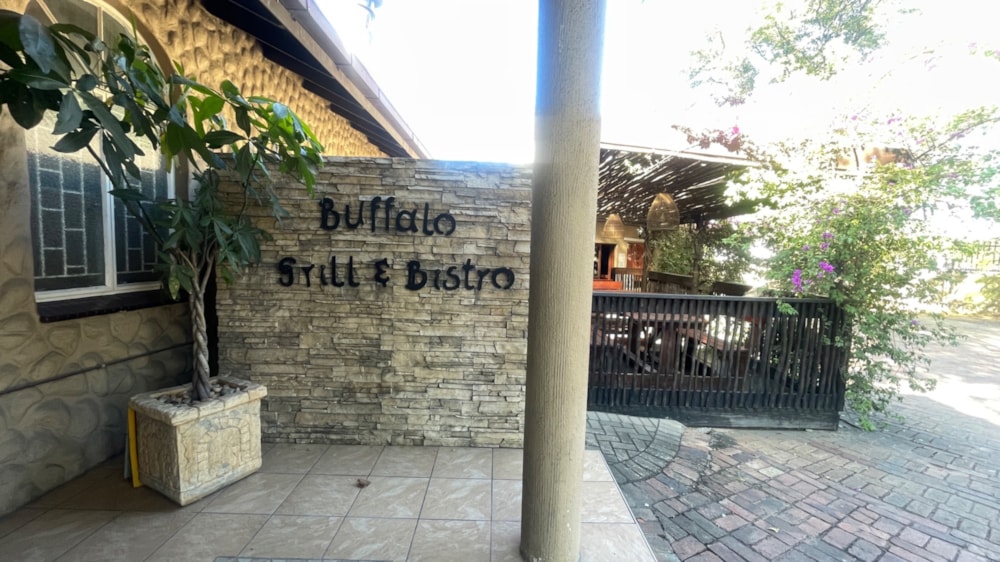 Commercial restaurant for sale in Phalaborwa - 1PW1742782 Commercial restaurant for sale in Phalaborwa - 1PW1742782