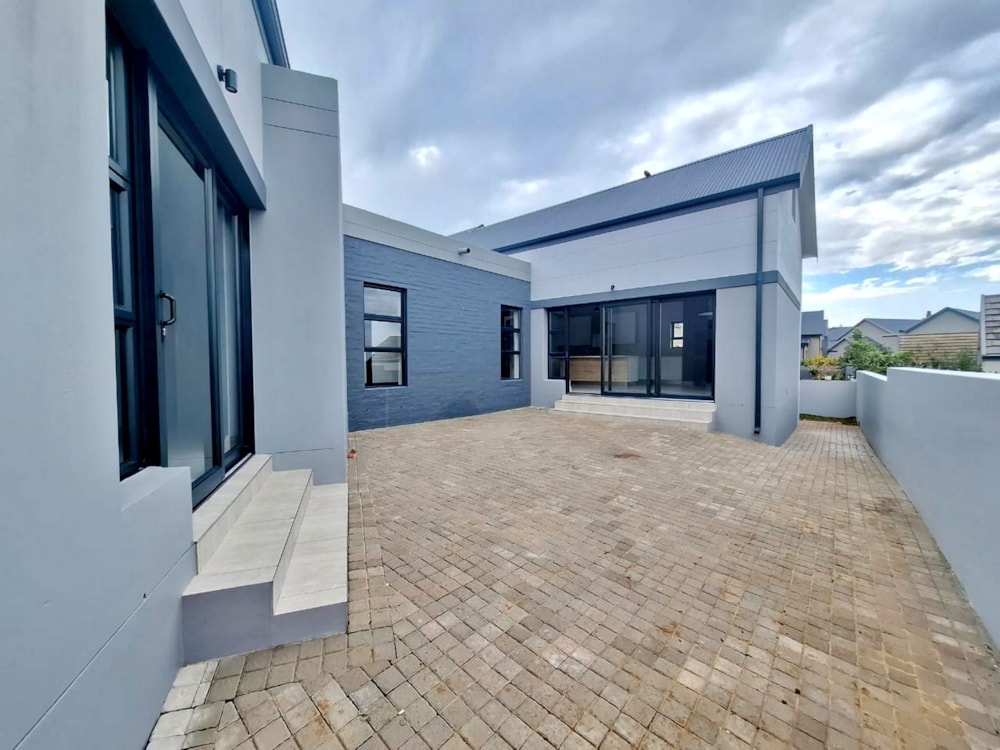 House to rent in Outeniquasbosch Wildlife Village - 1MB1742739
