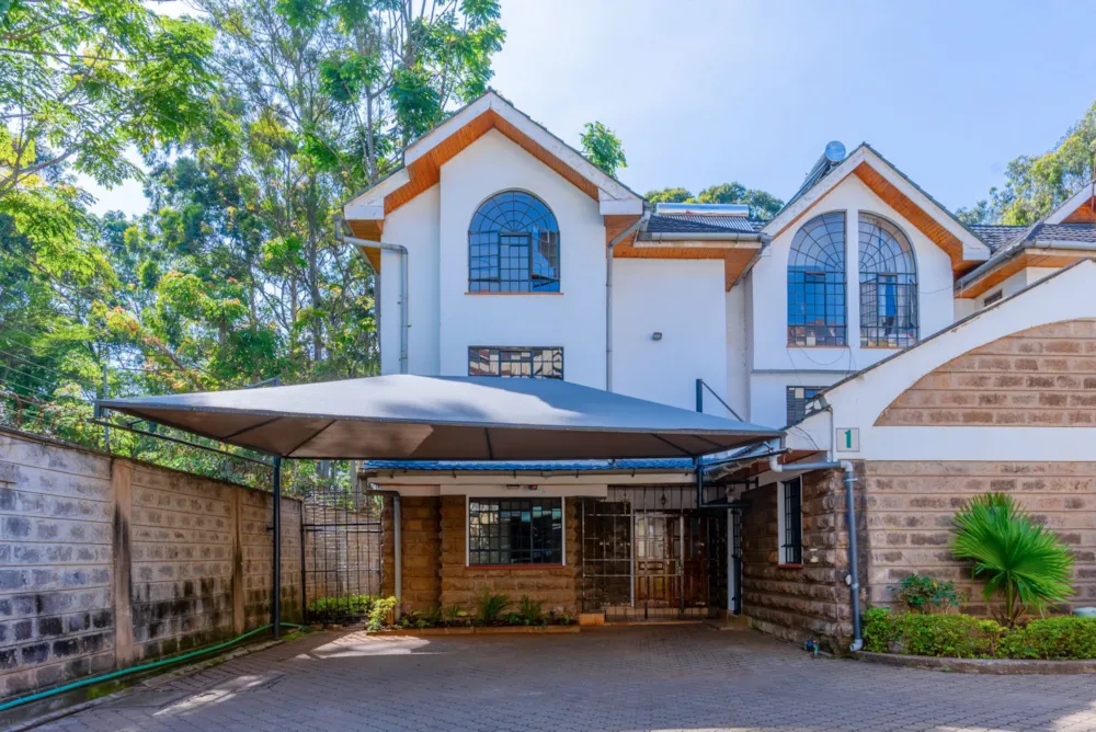 Townhouse for sale in Lavington, Kenya - 3KE1742911 Townhouse for sale in Lavington, Kenya - 3KE1742911
