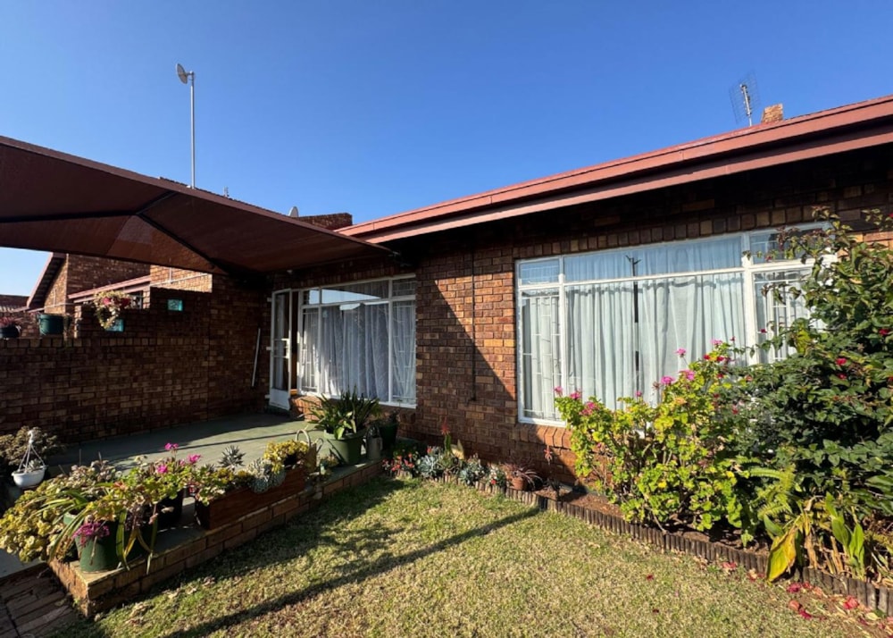 Townhouse for sale in Middelburg Central (Mpumalanga Central) - 1MD1742799 Townhouse for sale in Middelburg Central (Mpumalanga Central) - 1MD1742799